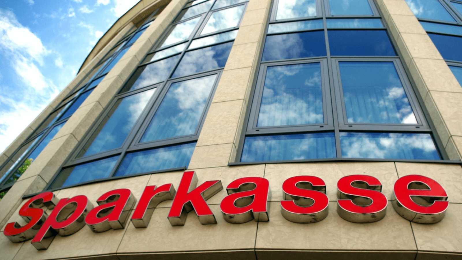 Sparkasse'ye Gizli Mod: Toplu Taşımada Daha Fazla Gizlilik